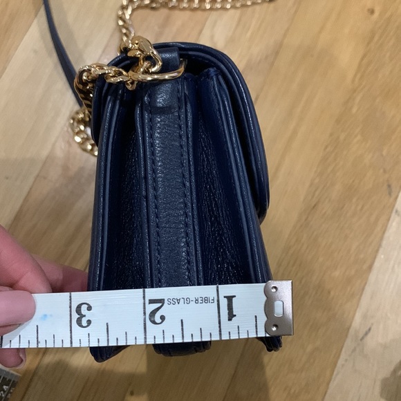 Stunning mini Tory Burch bag. Used once or twice. Excellent condition. Authentic - Picture 8 of 9